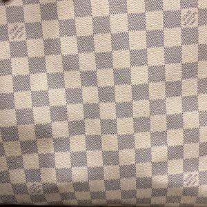 Meet your Posher, Lexie